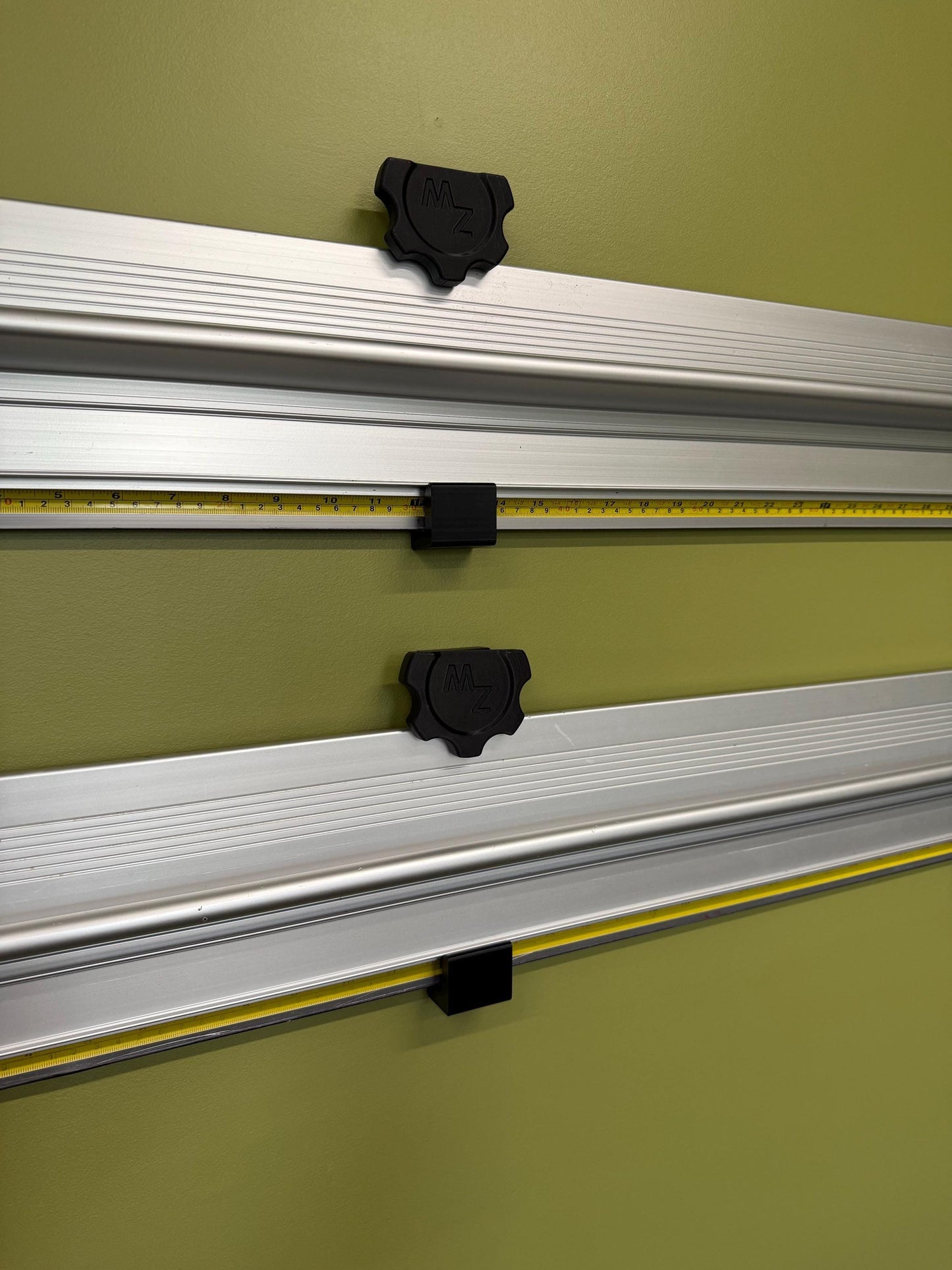 US Cutter Mondo Vinyl Trimmer Mount – Quick-Release Storage Rack