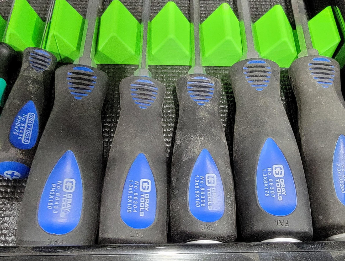 Magnetic Screwdriver Organizer – Modular Toolbox Organization