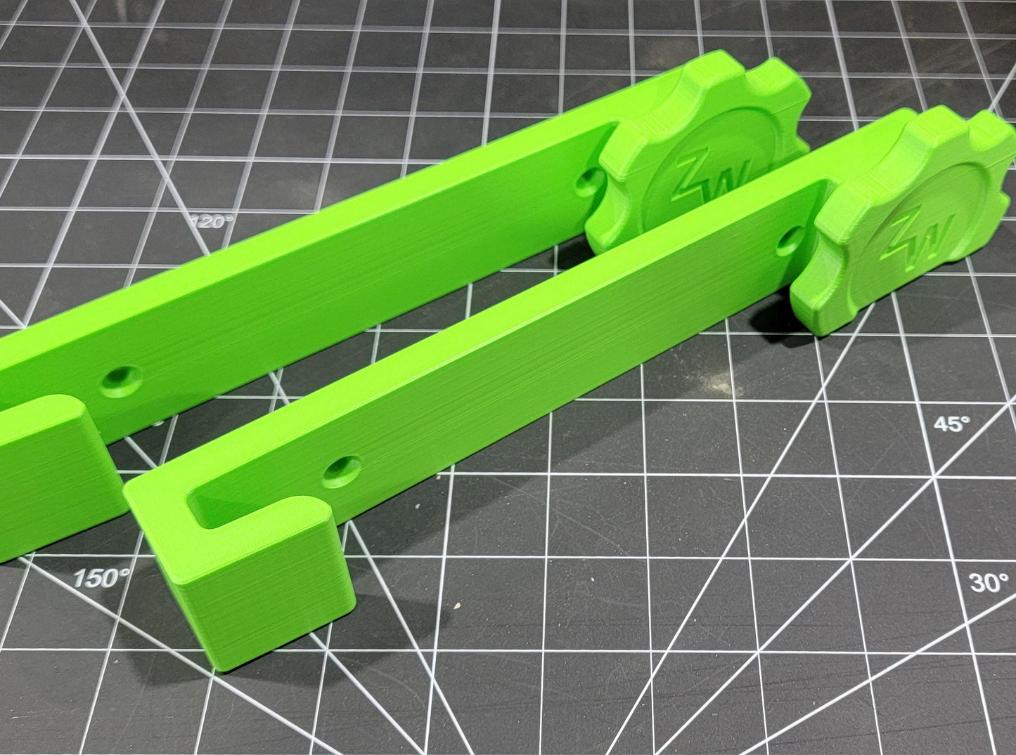 Track Saw Wall Mount – For Festool, Milwaukee, Makita, DeWalt & More