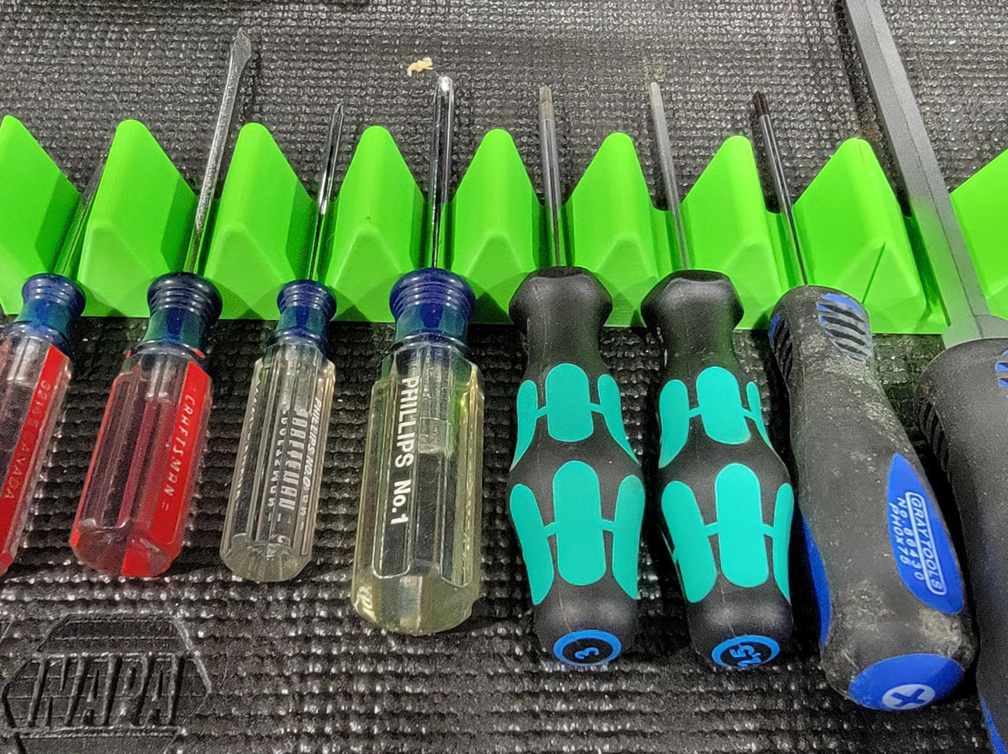 Magnetic Screwdriver Organizer – Modular Toolbox Organization