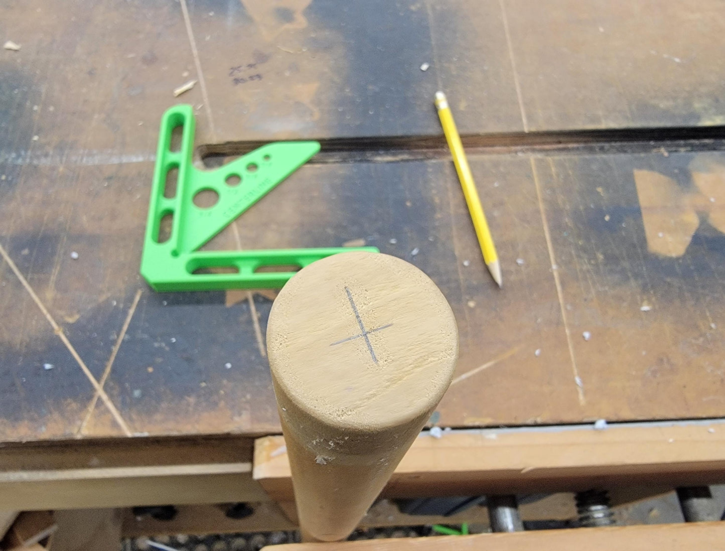 Center finder jig