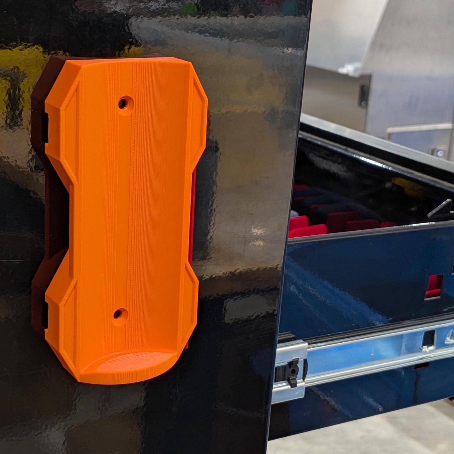 Magnetic Aerosol Can Holder with Straw Storage